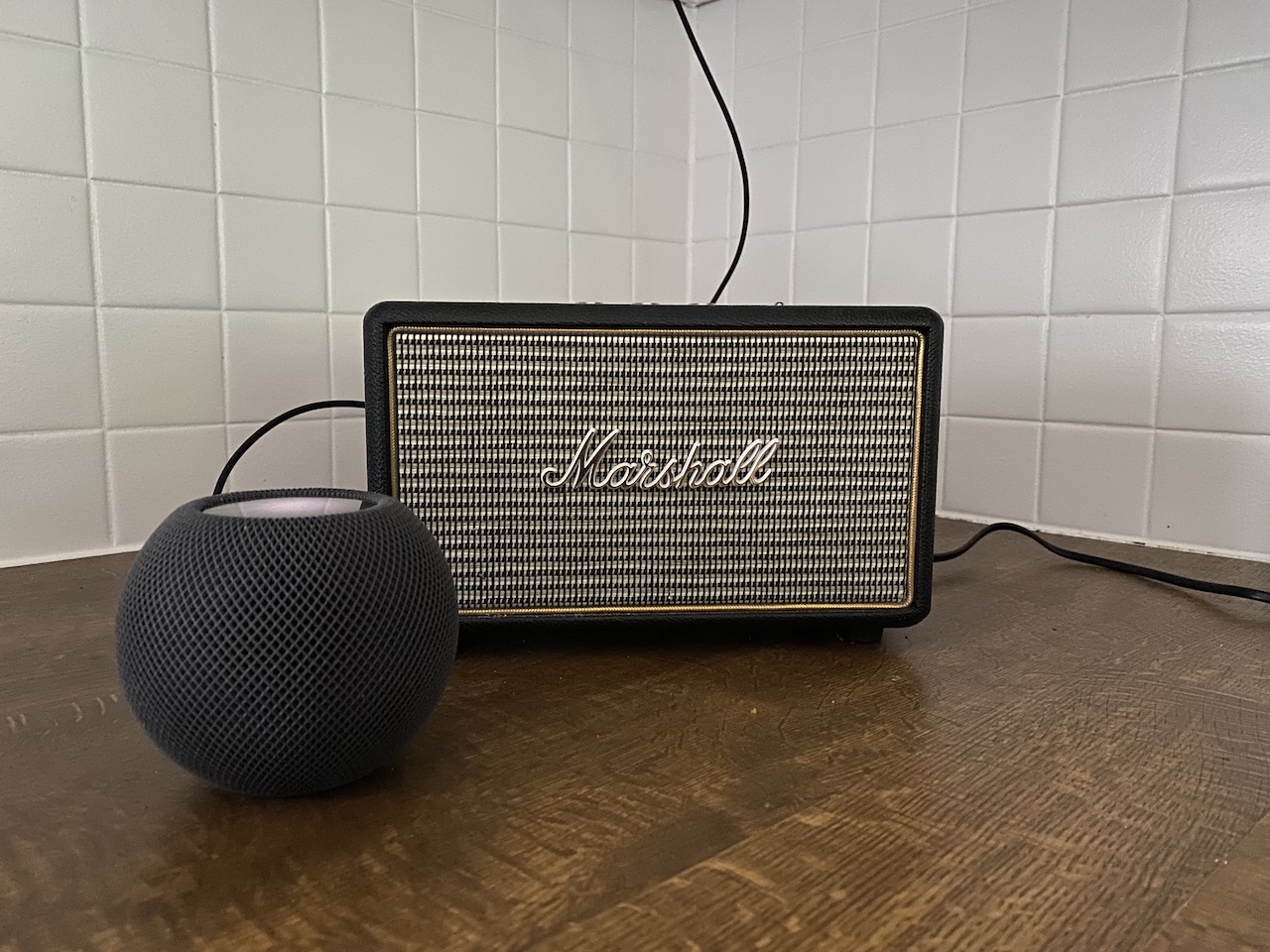 Homepod mini och Marshall